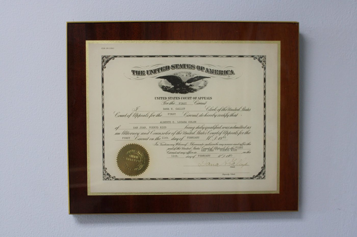 Certificado de admisión del Lcdo. Alberto O. Lozada Colón al Tribunal de Apelaciones del Primer Circuito, 1983